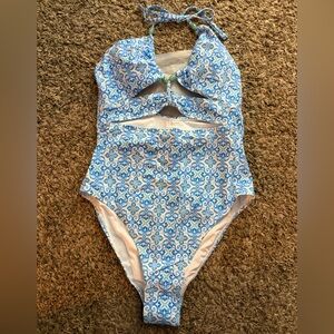 CUPSHE Blue and White Swimsuit